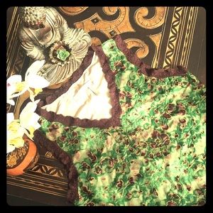 Sleeveless Mesh & Lace Top